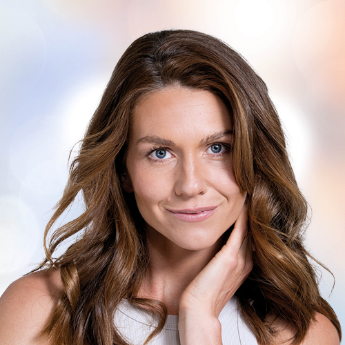 Frau mit junger Haut.