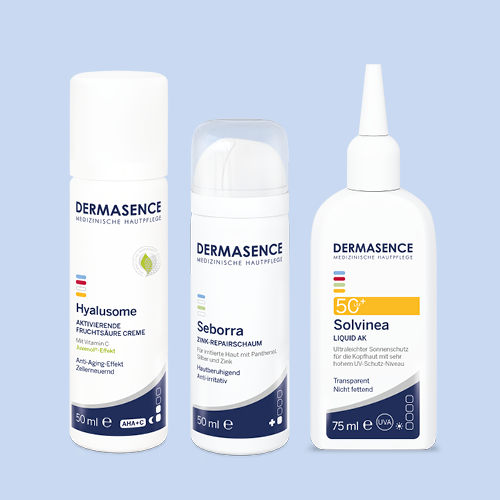 DERMASENCE Produkte von Lilly vor blauem Hintergrund