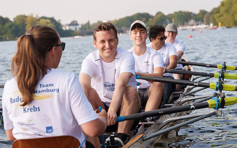 Foto einer Ruderregatte der Stiftung “Leben mit Krebs“