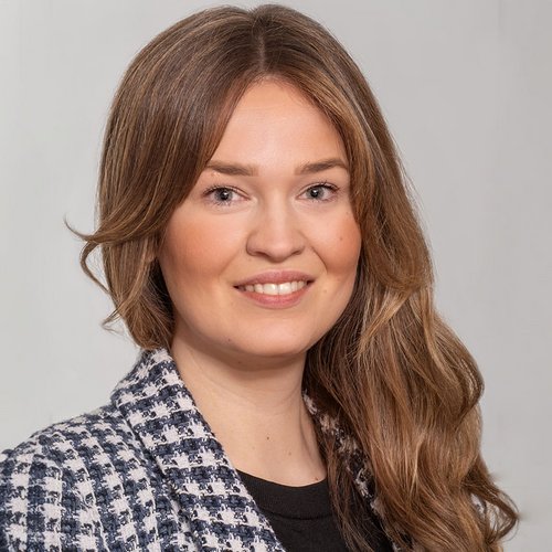 Foto von Anna Tersteeg, DERMASENCE Kosmetikwissenschaftlerin